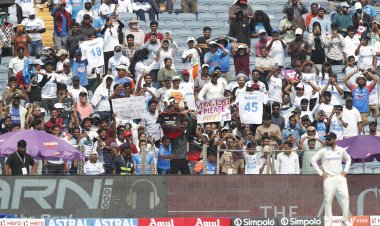 No water, no roof - fans reel from the heat in Pune