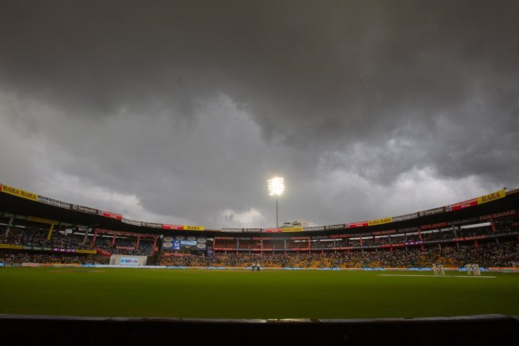 Bengaluru weatherwatch: spells of rain and thunderstorms forecast for last day