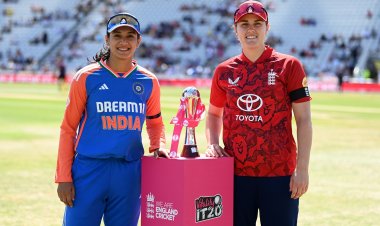 Harmanpreet ruled out; England bowl against Mandhana-led India