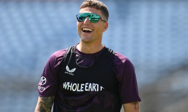 Carse to take new ball in untried England seam attack