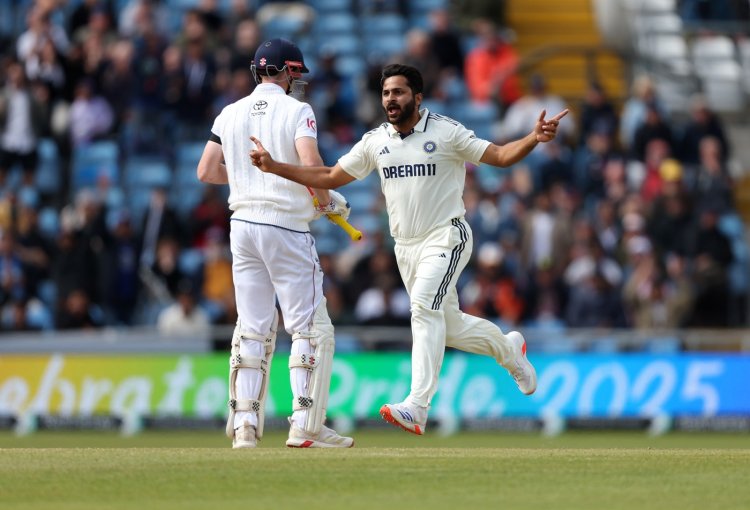 Thakur gets Duckett and Brook back-to-back, but England only 102 runs away