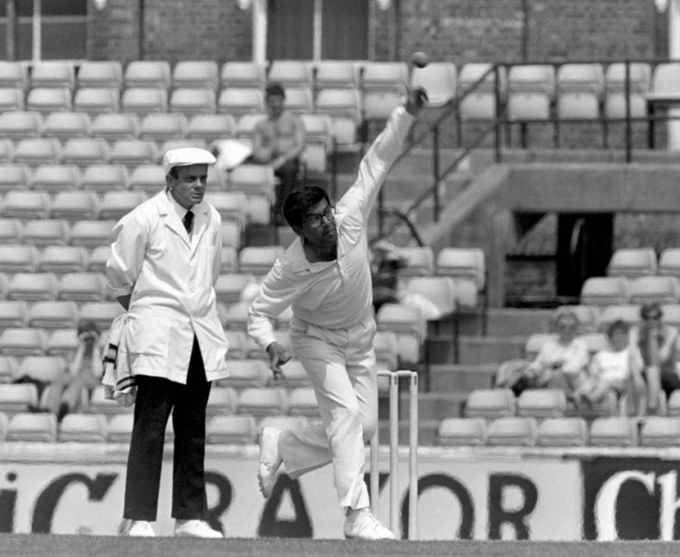 Dilip Doshi, former India left-arm spinner, dies aged 77
